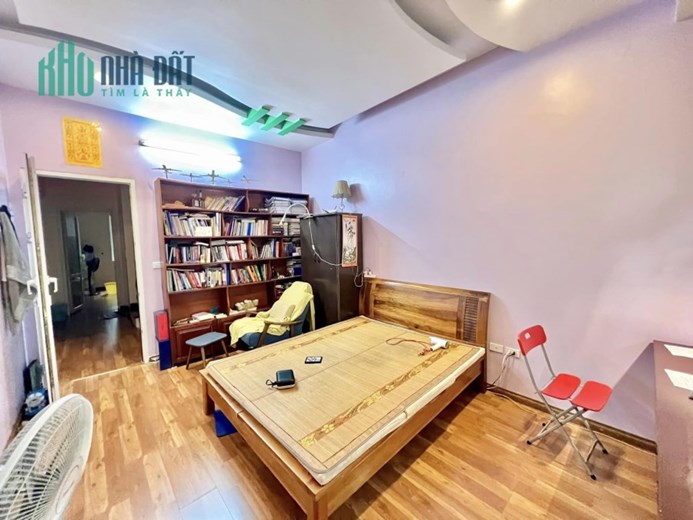 Bán nhà phố Khương Trung, ngõ nông rộng, chủ tự xây, nhà đẹp, 35m, 3 ngủ, 3.3 tỷ
