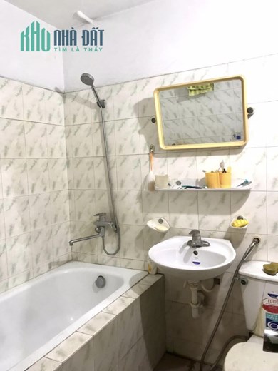 75m Mặt Tiền 5m Phân Lô Trần Quốc Hoàn Cầu Giấy. Ô Tô Dừng Đỗ Ngày Đêm. Kinh Doanh Cực Đỉnh. Chủ