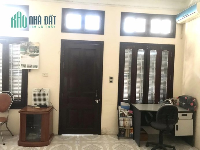75m Mặt Tiền 5m Phân Lô Trần Quốc Hoàn Cầu Giấy. Ô Tô Dừng Đỗ Ngày Đêm. Kinh Doanh Cực Đỉnh. Chủ