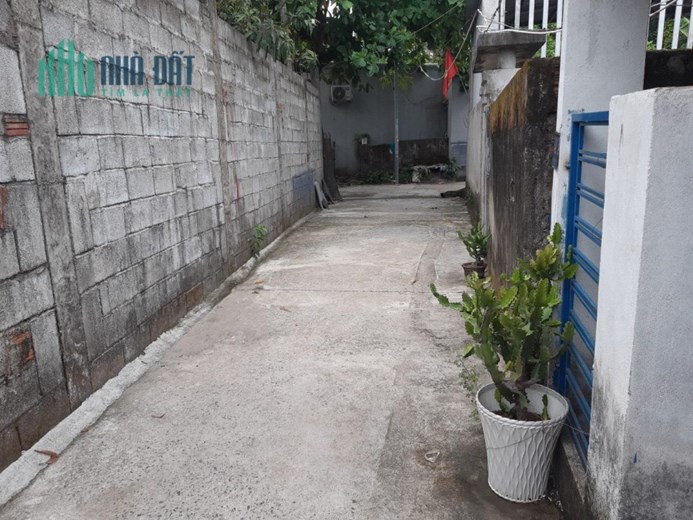 Chính Chủ Cần Bán LÔ ĐẤT TẶNG CĂN NHÀ Cấp 4 Đường Bùi Chát, Quận Liên Chiểu,TP Đà Nẵng