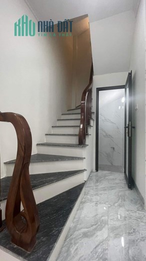 40m 6 Tầng Nhỉnh 8 Tỷ Phân Lô Cầu Giấy. Sát ĐH Sư Phạm. Ô Tô Chạy Vòng Quanh. Chủ Cần Bán Gấp