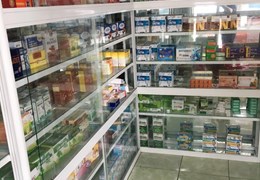 Mình cần sang lại nhà thuốc hoạt động 7 năm Ngay đường chính Uyên Hưng, giá thuê 3,5tr/ tháng