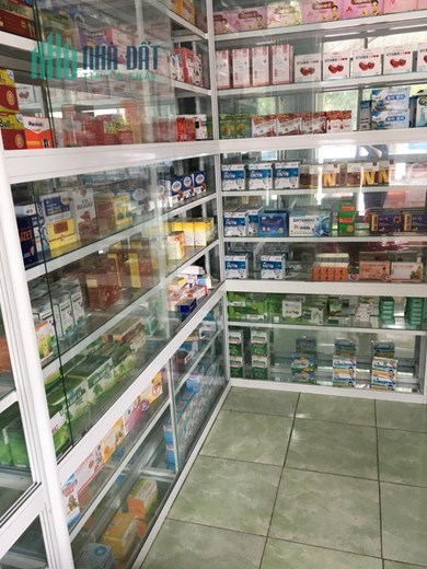 Mình cần sang lại nhà thuốc hoạt động 7 năm Ngay đường chính Uyên Hưng, giá thuê 3,5tr/ tháng