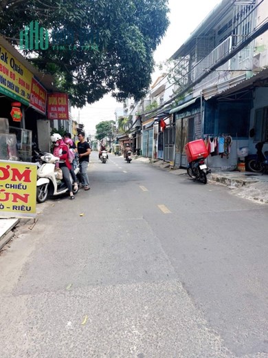 Nhà mặt tiền đường tăng nhơn phú DT 578m giá tốt , vị trí đẹp