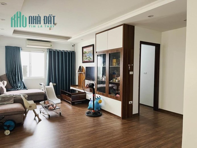 Chính chủ bán CC 112m, 4PN, Hà Đông, căn góc 4 ban công,  tặng full nội thất giá 2.55 tỷ.