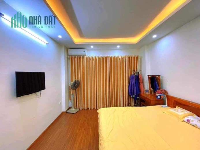 BÁN NHÀ 6 TẦNG DƯƠNG QUẢNG HÀM  - TT CẦU GIẤY - 6 TẦNG LONG LANH - NỘI THẤT XỊN - SÁT NGÕ Ô TÔ QUA