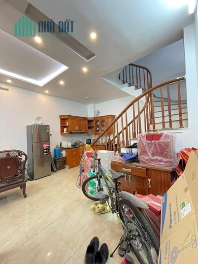 BÁN NHÀ MẶT NGÕ TRƯƠNG ĐỊNH, GIẢI PHÓNG 45m 5T Ô TÔ VÀO NHÀ Chỉ 4.8x Tỷ