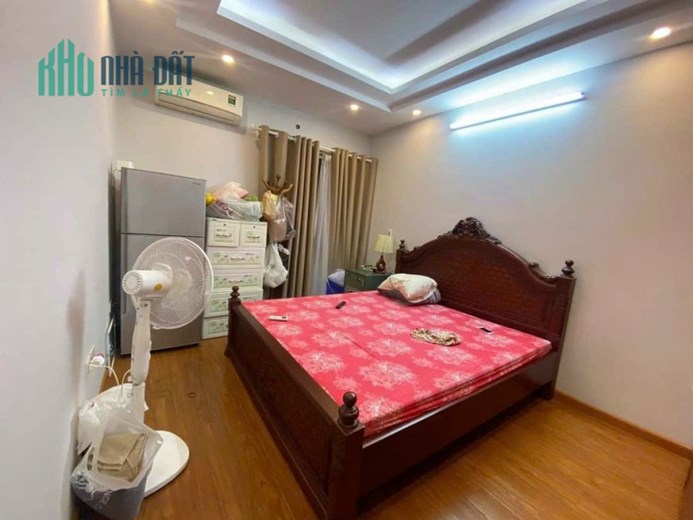 Bán nhà PHÙNG CHÍ KIÊN, PHÂN LÔ - Ô TÔ ĐỖ CỬA CÁCH PHỐ 10M, 60M2 5 TẦNG GIÁ 10 TỶ CÓ TL