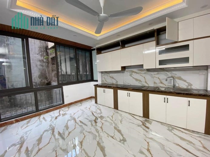 Siêu Phẩm Phân Lô Quân Đội Phố Đội Nhân, Ba Đình. 37/42m2 x 5 tầng. Nhà 2 mặt ngõ. Cực VIP. Cần