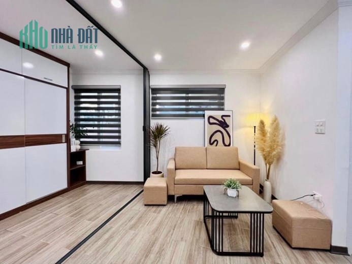 Bán nhà ngõ 96 Đê La Thành, ô tô, 56m2, MT6m, lô góc, kinh doanh giá 6 tỷ