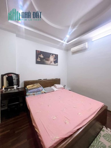 Tài chính hơn 3 tỷ sở hữu căn nhà 4 tầng ,39m2,Mt 3.8m  ở Ngọc Thụy ,Long Biên