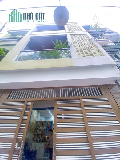 Nhà bán Lê Văn Sỹ Q3 , 10m HXH, 44m2 , 3 Tầng BTCT , Giá 6.6 Tỷ
