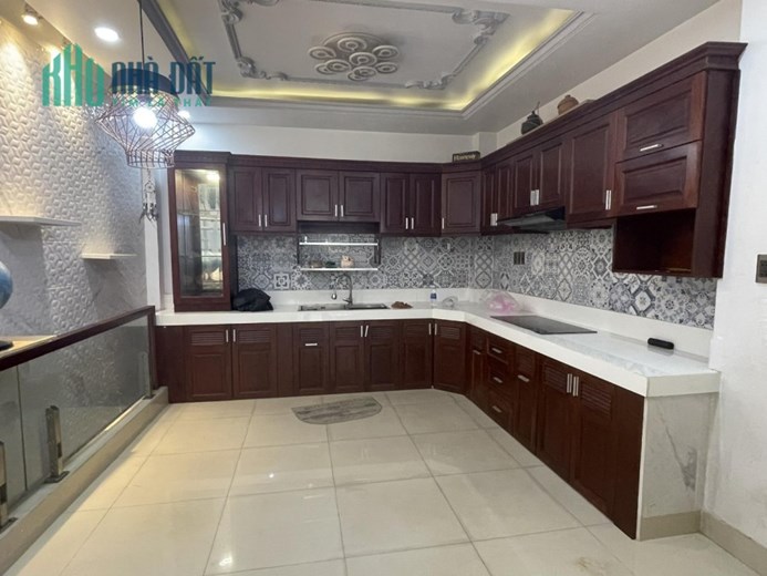 Nhà Đẹp Trần Quang Diệu Q3, 5 Tầng BTCT , HXH Thông 62m2, ,Giá 11 Tỷ