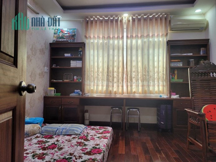 NHÀ 4 TẦNG - 2 MẶT HẺM - HẺM ÔTO - GẦN MẶT TIỀN.