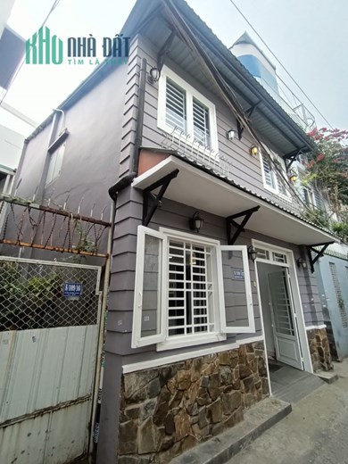 NHỈNH 5.15 TỶ - NHÀ BA MẶT THOÁNG - HẺM THÔNG - OTO 4 CHỖ VÀO TẬN NHÀ.