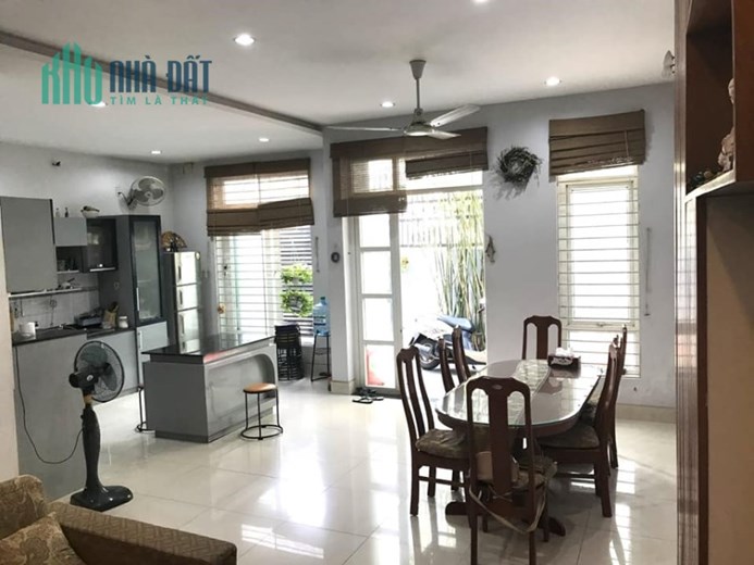 MẶT TIỀN KHỦNG 6.5M - NHÀ ĐẸP 3 TẦNG LUNG LINHXE - HƠI ĐẬU CỬA - TẶNG HẾT NỘI THẤT.