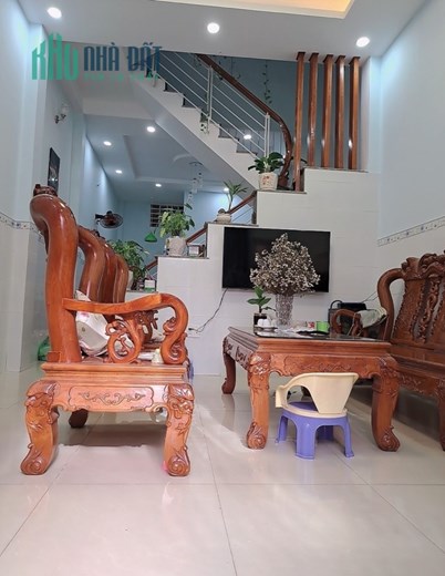 Bán nhà hẻm xe tải Nguyễn Duy Trinh. 54m2, 3 tầng BTCT. Chỉ 3.3 tỷ