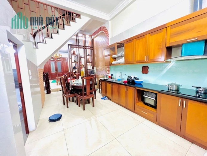 DÂN XÂY ĐẸP GẦN PHỐ Ở LUÔN 42M2 5 TẦNG MẶT TIỀN 4.3M LƯƠNG KHÁNH THIỆN HOÀNG MAI