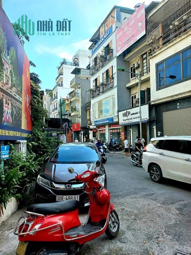 DÂN XÂY ĐẸP GẦN PHỐ Ở LUÔN 42M2 5 TẦNG MẶT TIỀN 4.3M LƯƠNG KHÁNH THIỆN HOÀNG MAI
