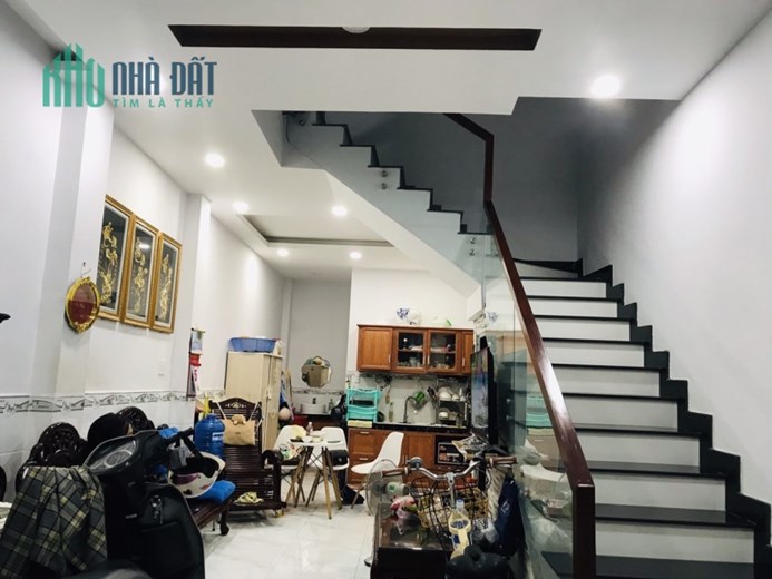 Bán gấp nhà thông Thạch Lam quận Tân Phú hẻm 5m 4x 14 -4T nhỉnh 6 tỷ TL