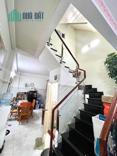 Bán nhà Hem5m  thông Thạch Lam quận Tân Phú 4 x14 -3T chỉ 4.8 tỷ TL