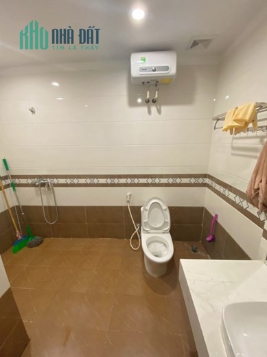 Bán nhà Trần Quý Cáp 35m2 x 6 tầng, ngõ nông, phân lô, gần oto, 4 tỷ