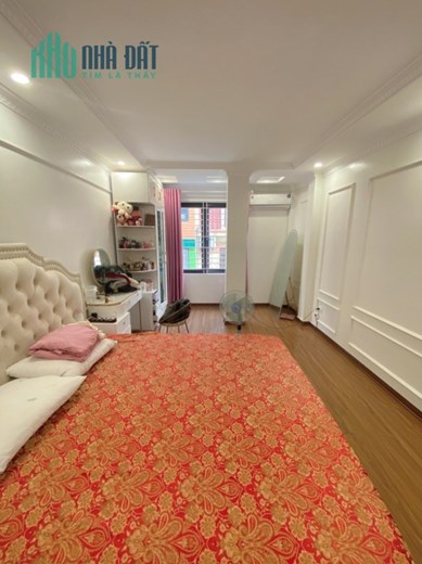 Bán nhà Trần Quý Cáp 35m2 x 6 tầng, ngõ nông, phân lô, gần oto, 4 tỷ