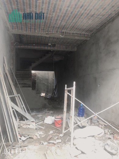 2 căn đã bán 1,chỉ còn 1 căn duy nhất xây 3 tầng đủ ngõ 358 đà nẵng ngõ rộng