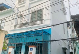 Nhà độc lập mặt ngõ thông Cống Máy Điện, Cầu Tre 2, Ngô Quyền.