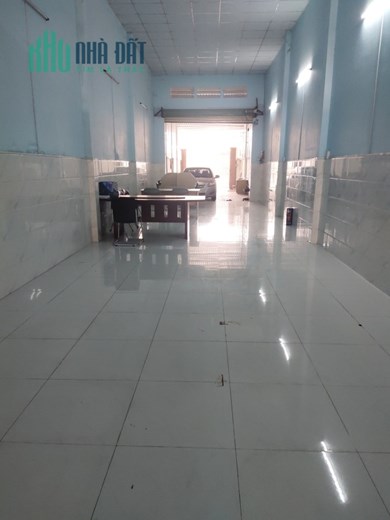 Nhà 2 Mặt tiền giảm chào 2 tỷ, DT 5x35 nở hậu 20, Tô Ký Hóc Môn