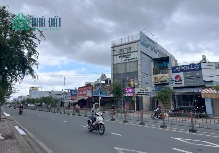 Nhà 2 Mặt tiền giảm chào 2 tỷ, DT 5x35 nở hậu 20, Tô Ký Hóc Môn