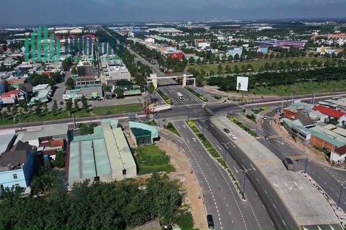 Chính chủ bán gấp lô đất mt quốc lộ 13, tt Lai Uyên Bàu Bàng.