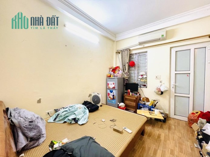 Bán nhà dòng tiền 20 Tôn Thất Tùng, Đống Đa, 65m, 9PN, lô góc, thuê 30tr/th, chỉ 7.2 tỷ
