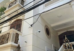 BIỆT THỰ TÂY HỒ, THANG MÁY, LÔ GÓC, VỊ TRÍ ĐẮC ĐỊA,  Ô TÔ ĐỖ CỔNG. 100m2 4 tầng mặt tiền 9m, giá 42