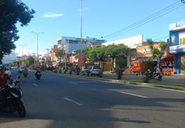 Bán nhà 3 mặt tiền - Nhà 3,5 tầng đường Tôn Đức Thắng, P. Hòa Khánh Bắc