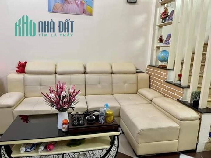 Nhà chủ tự xây chắc chắn ở ngay, cách phố 15m, Tây Sơn, Quang Trung