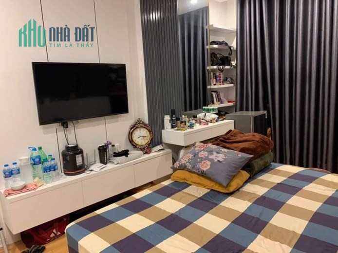 Bán nhà phố Lê Trọng Tấn ô tô đỗ cổng, nhà đẹp, 3 ngủ, 35m, 3.5tỷ