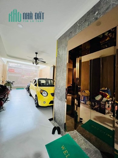 NHÀ NÀY KHÔNG MUA THÌ MUA NHÀ NÀO - CÓ 1.0.2 NGAY CHỢ TÂN HƯƠNG NHẤT NHÌ TÂN PHÚ - VIP 5 TẦNG ĐẲNG