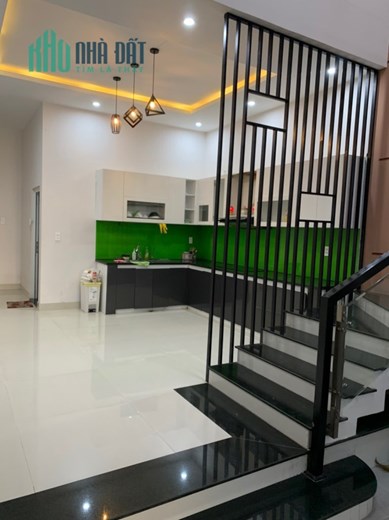 Chính chủ bán gấp nhà 2 tầng mặt tiền đường Phùng Hưng, Liên Chiểu, Đà nẵng, chỉ 6,xx tỷ ( x nhỏ