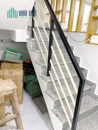 Cho thuê NNC 3 tầng gần MT Phạm Thế Hiển P4Q8. Giá 10 triệu