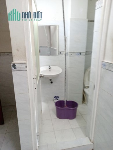 Nhà thuê trệt + 2 lầu gần MT Phạm Thế Hiển P4 Q8 giá 10tr