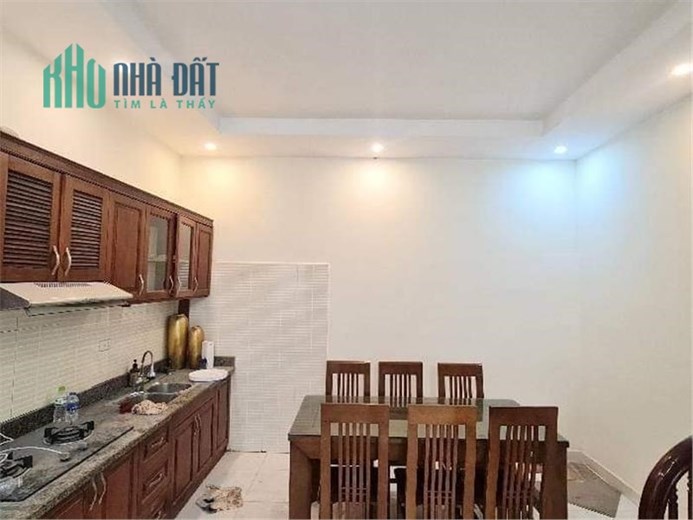 Bán nhà Chùa Bộc, Đống Đa, 40m, 4T, dân xây, lô góc, gần phố, hiếm đẹp, ở luôn