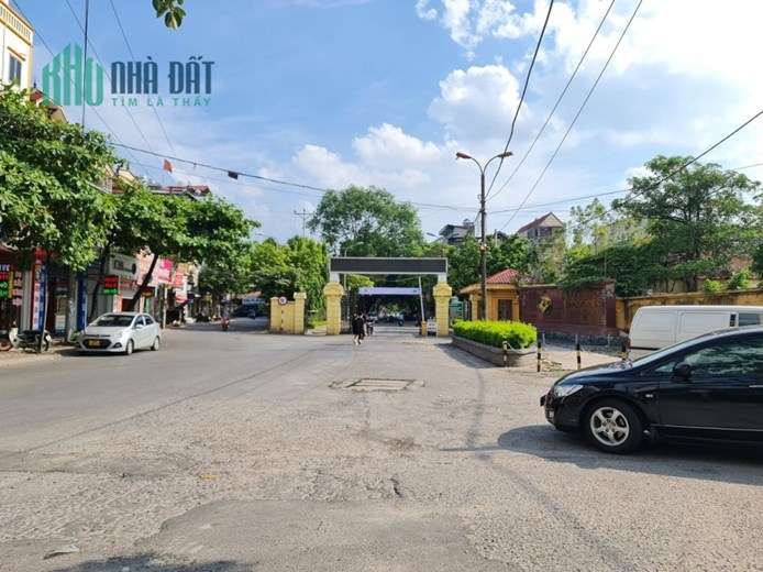 201m2 đất Trâu Quỳ, Gia Lâm phù hợp xây nhà nghỉ, trọ sinh viên. Đường 3,3m thông. Lh 0989894845