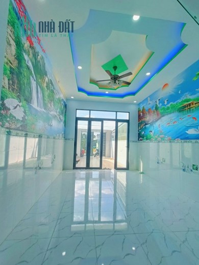 Nhà SHR mặt tiền đường nhựa 9m - 90m2 - 4PN gần chợ Hưng Long chỉ 3Tỷ