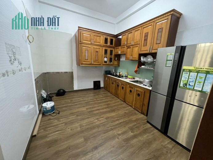 Bán nhà 3 tầng Quang Trung, Nha Trang chỉ 7,2 tỷ