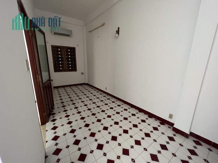 Bán nhà 3 tầng Quang Trung, Nha Trang chỉ 7,2 tỷ
