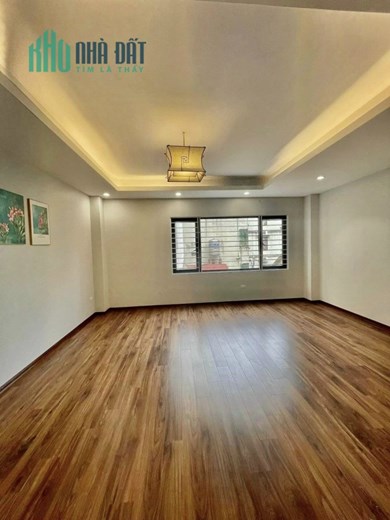 Bán nhà mặt phố Nguyễn An Ninh Gara Ô tô-Thang máy-Ngõ ô tô 7 chỗ,kinh doanh 41m2x5 giá hơn 7.x Tỷ.
