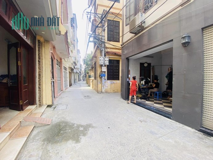Bán nhà Giáp Nhị, Hoàng Mai, 31m, 5T, mới đẹp ở luôn chỉ hơn 2 tỷ.