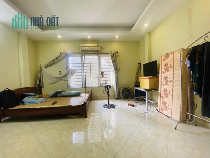 Bán nhà Giáp Nhị, Hoàng Mai, 31m, 5T, mới đẹp ở luôn chỉ hơn 2 tỷ.