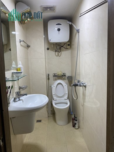 Cần tìm khách thuê NGUYÊN CĂN Phố Vọng, 5 tầng, giá thuê 7.5 triệu/1 tháng